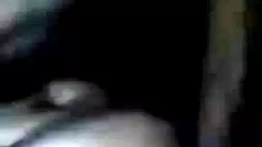 Pretty Desi woman receives pleasure from XXX stick in MMS video