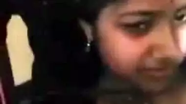 Mallu girl kissed and boob exposed