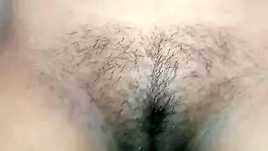 Cute Desi hairy pussy captured naked on cam