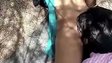 Tamil outdoor pussy licking MMS