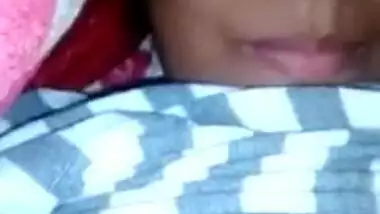 Desi girl pulls T-shirt up and exposes small boobs with big nipples