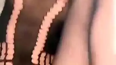 A sexy girl fucks like a whore in a Bangladeshi bf video