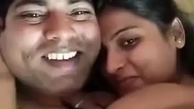 Today Exclusive- Desi Lover Kissing