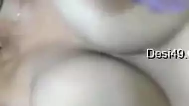 Today Exclusive- Sexy Girl Showing Her Big Boobs