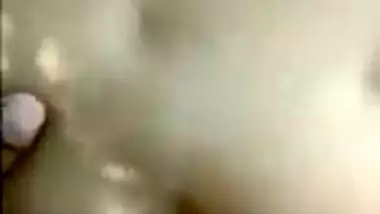 Desi reeta bhabhi fucked in outdoor with hubby on the scooty