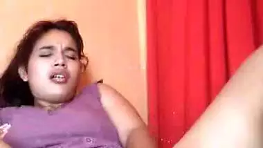 Indian nude girl from Mumbai fingers her pussy and moans