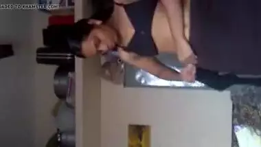 Indian unmarried girl recorded her nude body for her BF