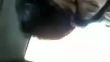 Mahin car fingering