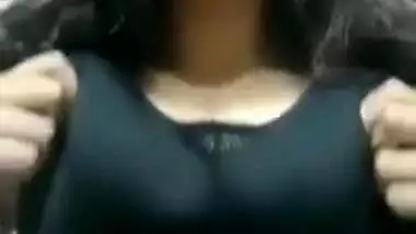 Indian pulls her bra up and flaunt natural sex twins with XXX nipples