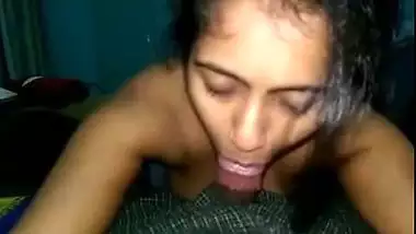 Hyderabad girlfriend gives fleshly oral sex to LOVER