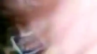 Sexy Pakistani Wife Shows her Boobs and Give Blowjob