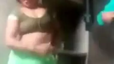 Desi village aunty fucking with nbir and her Daughter make video