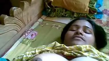 Kanpur aunty exposing tits and pussy