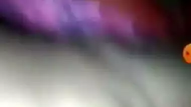 Today Exclusive -desi Bhabhi Shows Her Boobs And Pussy On Vc