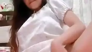 Today Exclusive- Horny Desi Girl Pussy Fingering And Pressing Her Boobs