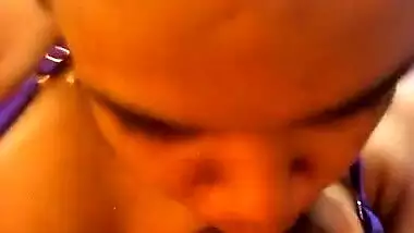 Desi bhabi show her big boob