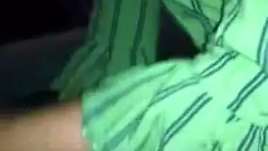 Horny desi XXX girl gives a good blowjob to her brother’s friend MMS
