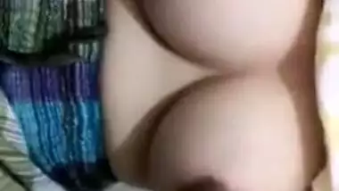WHAT GREAT PAIR OF TITIES ON THIS BABE